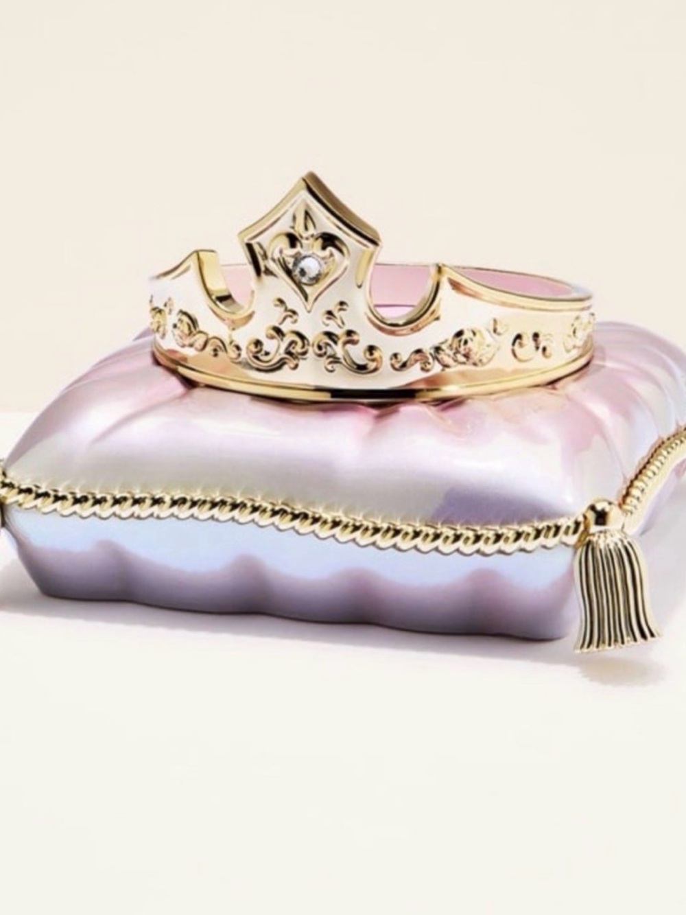 Bath & Body Works princess Aurora candle holder